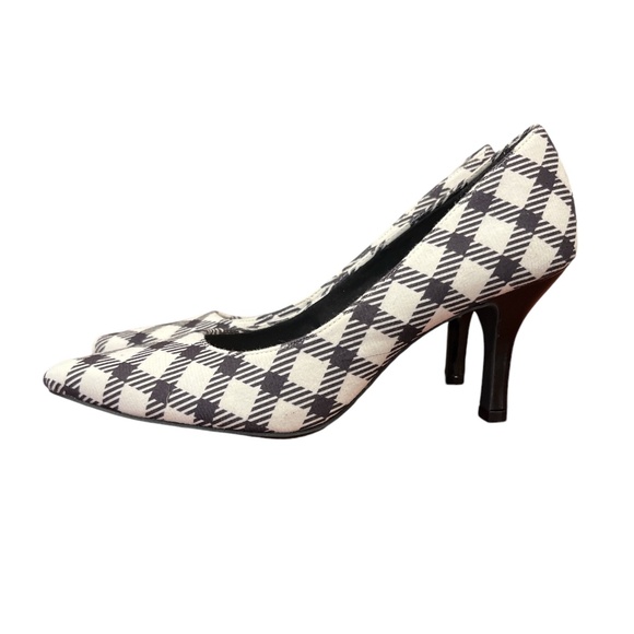 NWT Comfort Plue Predictions Black/White Houndstooth Fabric Janine Pumps 8.5 - Picture 1 of 8